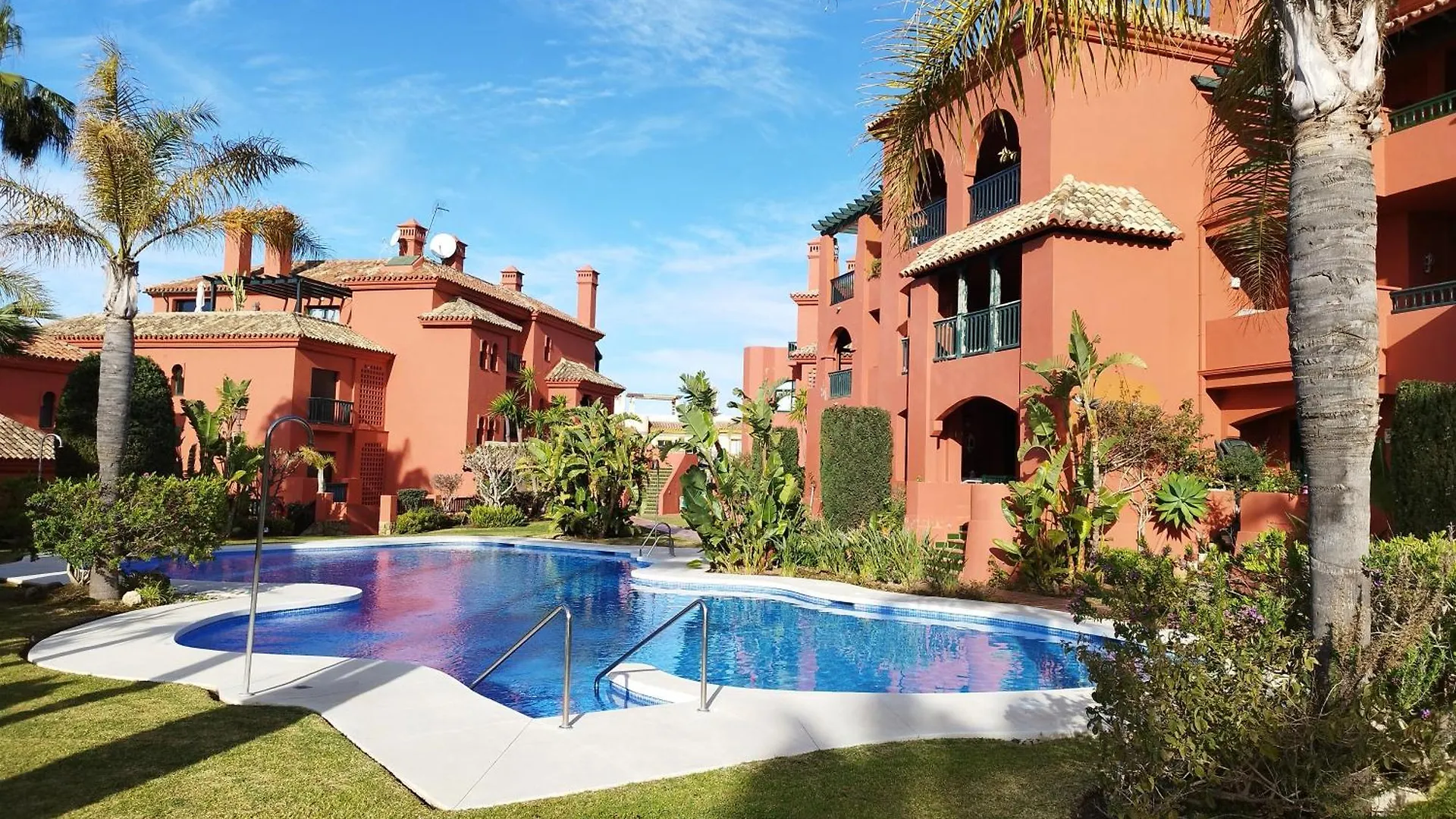Calahonda Apartamento 2 Dormitorios Mijas